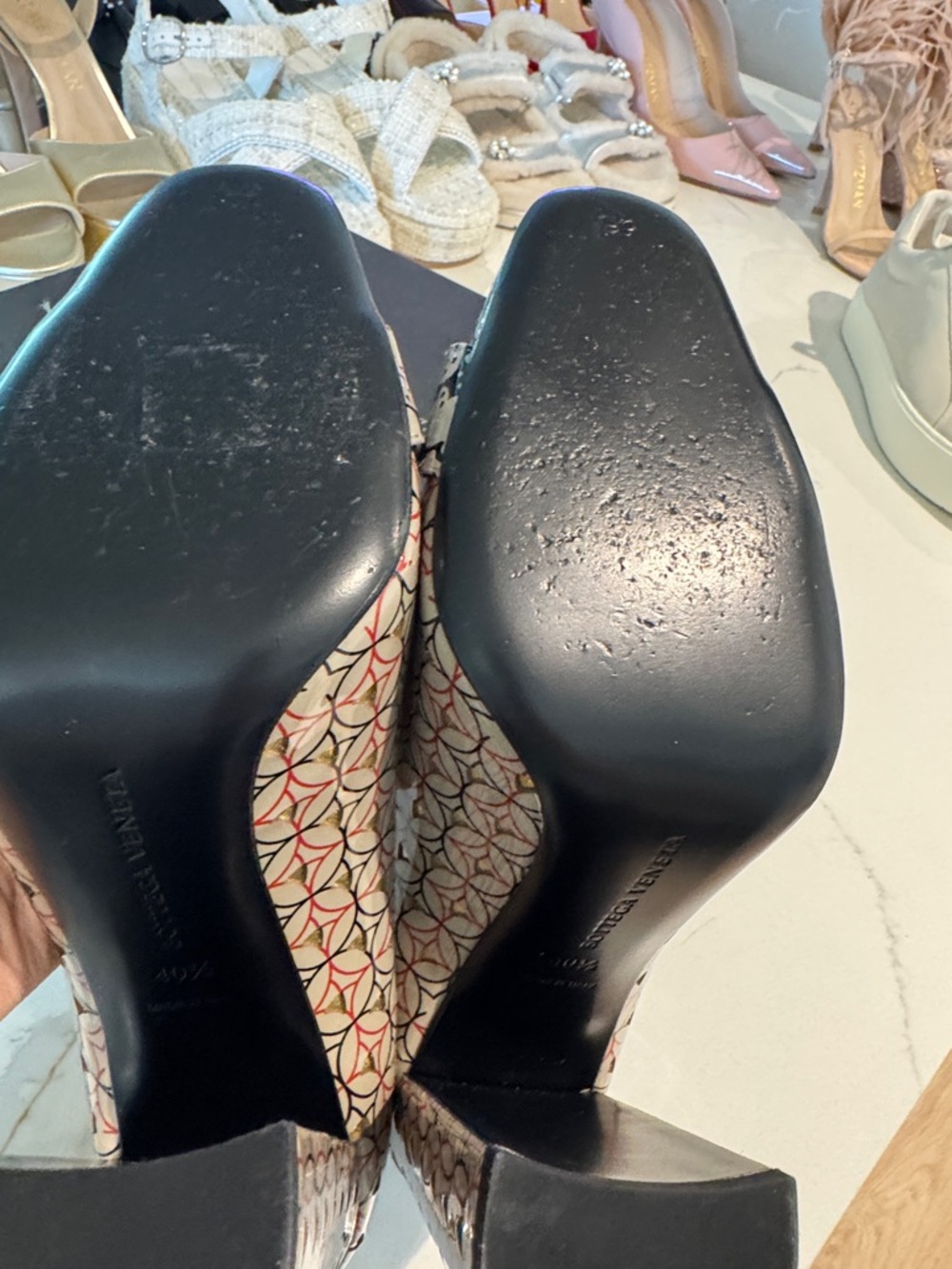 Bottega Veneta Multicolor Patterned Block Heel Pump with Gold Interior EUR 40.5 - Picture 10 of 10